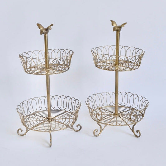 Birdie basket cupcake stand